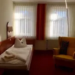 Landgasthof Zur Tanne Szálloda Waltershausen