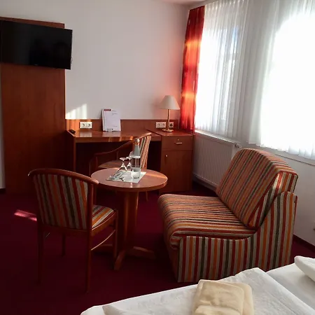 Hotel Landgasthof Zur Tanne Waltershausen